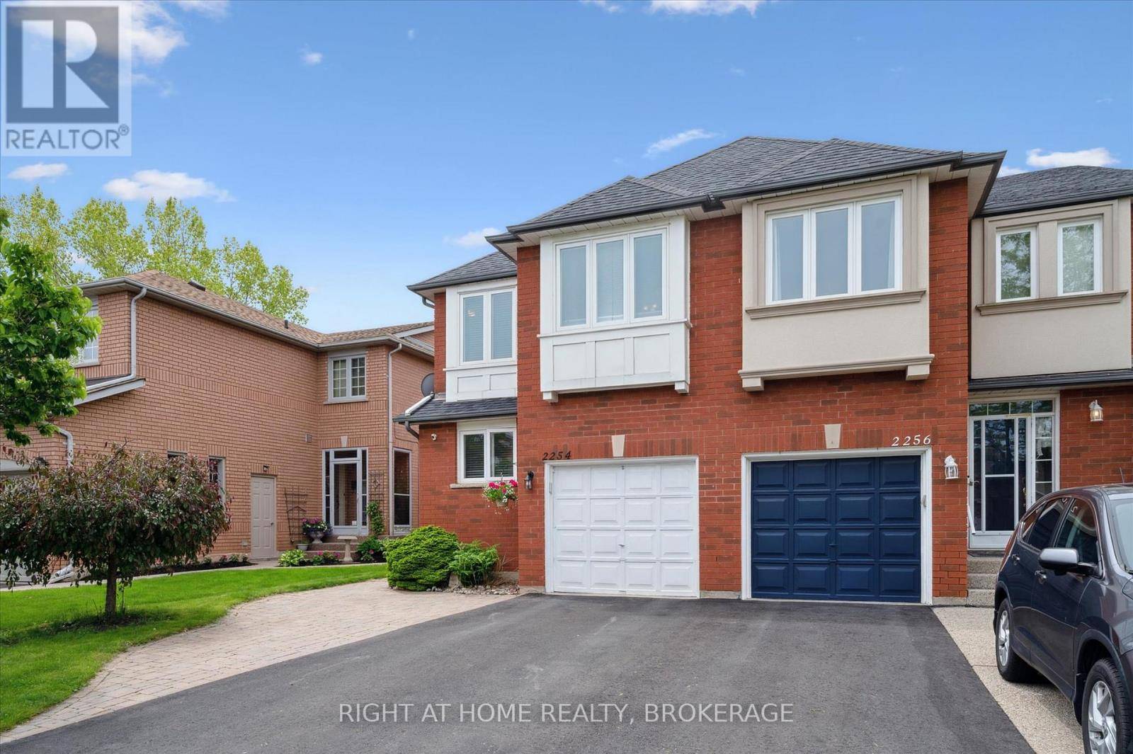 Oakville (wt West Oak Trails), ON L6M3L5,2254 DALE RIDGE DRIVE