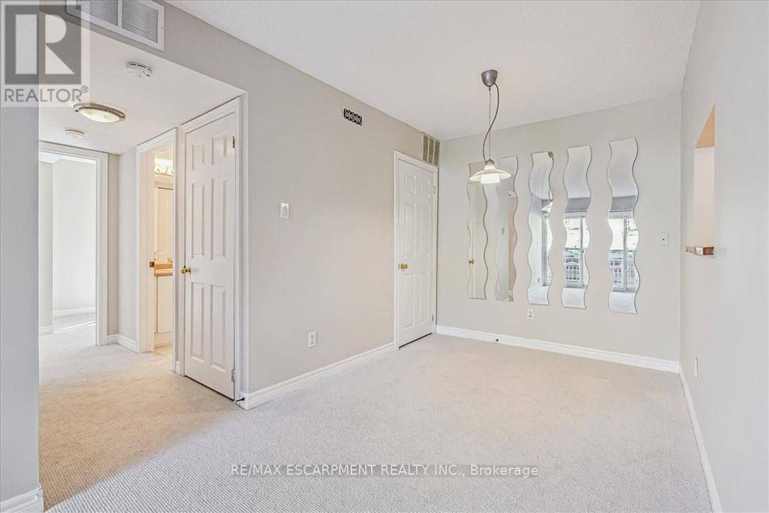 Burlington (tansley), ON L7M4R4,4140 Foxwood DR #1102