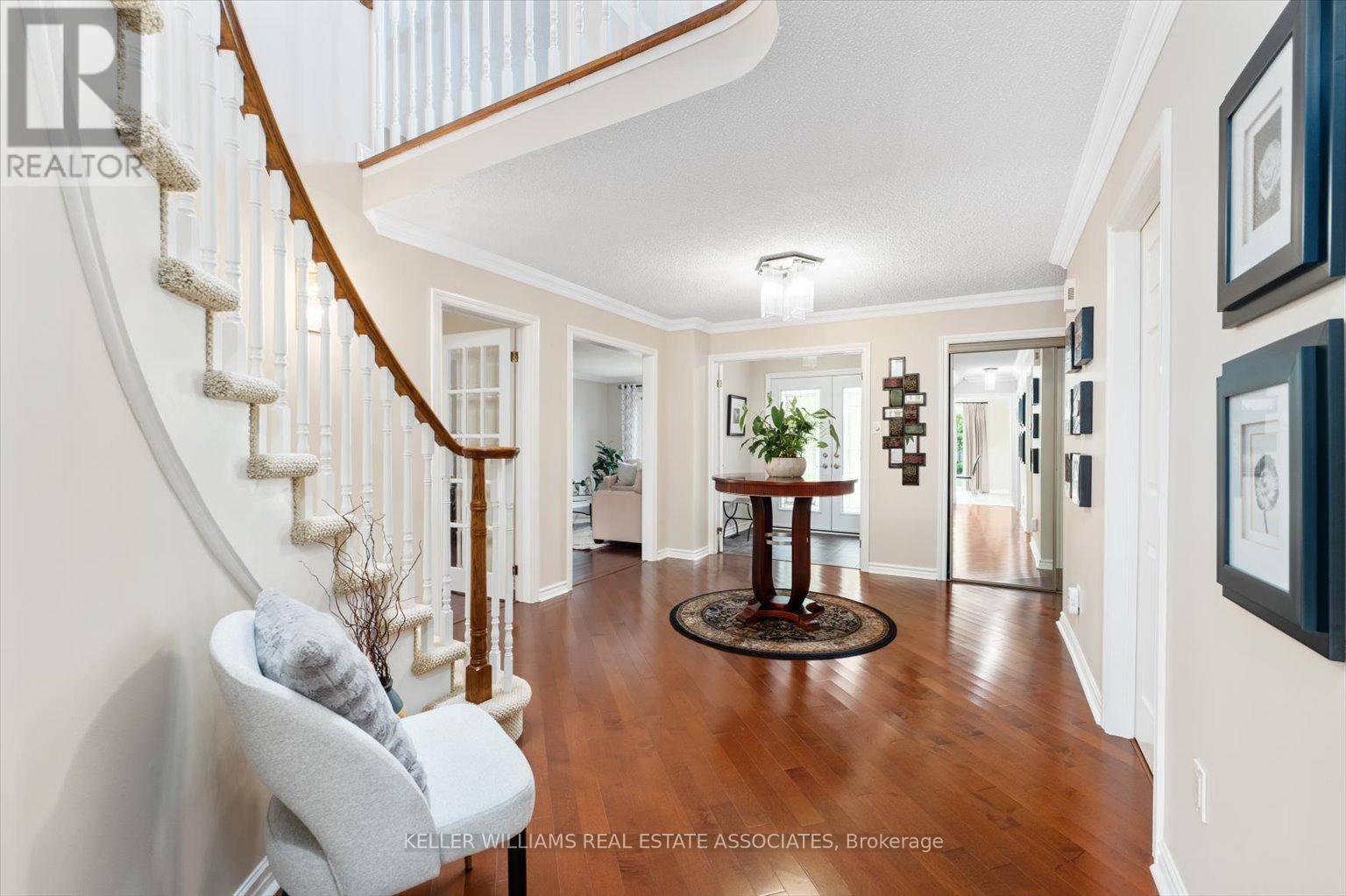Mississauga (east Credit), ON L5N4P5,1546 HOLLYWELL AVENUE