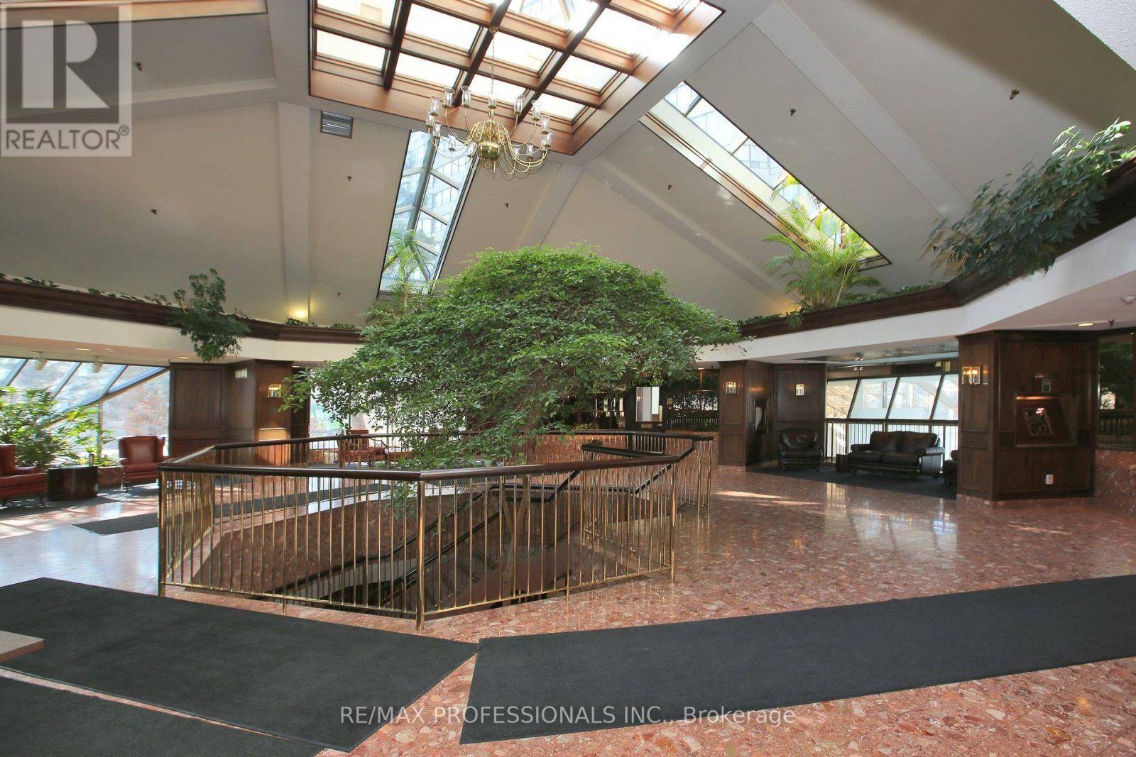 Toronto (islington-city Centre West), ON M9A5C6,1320 Islington AVE #1802