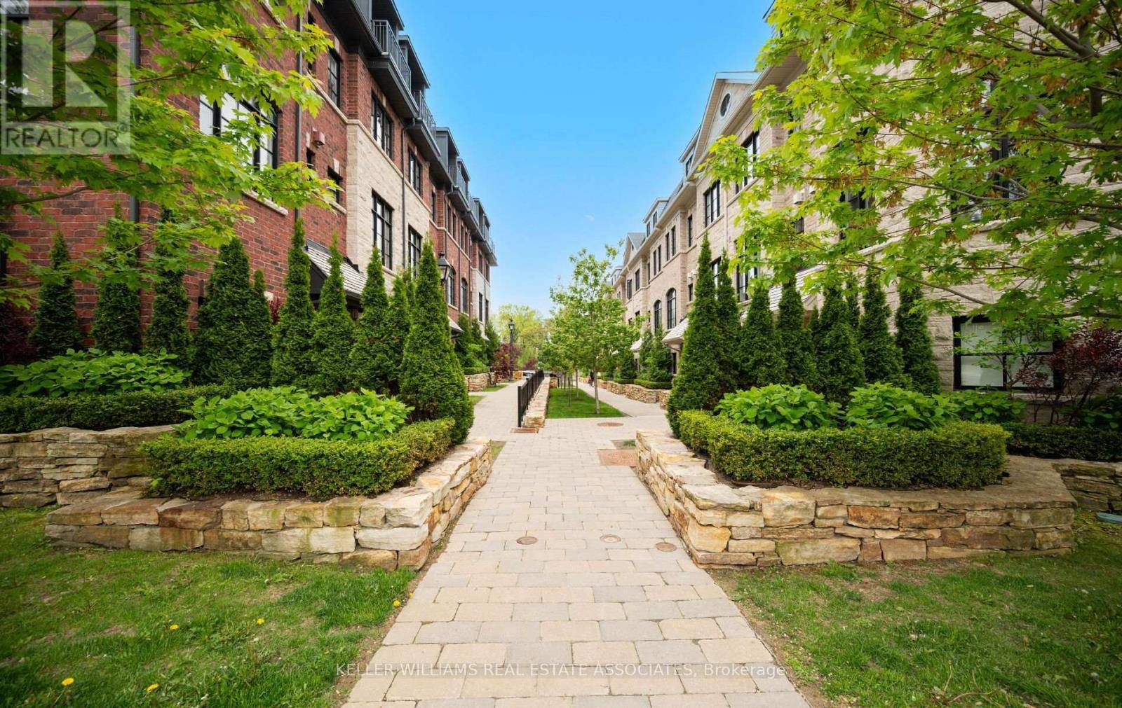 Toronto (long Branch), ON M8W0B7,79 Elder AVE #36