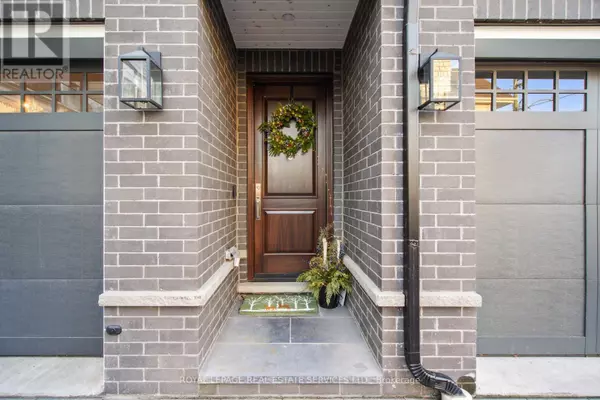 Oakville (oo Old Oakville), ON L6J1G9,336 Robinson ST #2