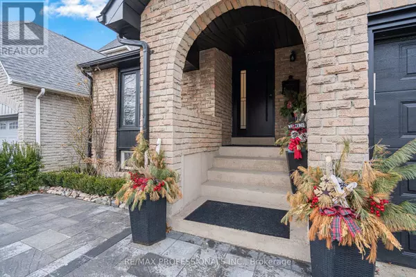 Toronto (eringate-centennial-west Deane), ON M9C5C8,103 ELMBROOK CRESCENT