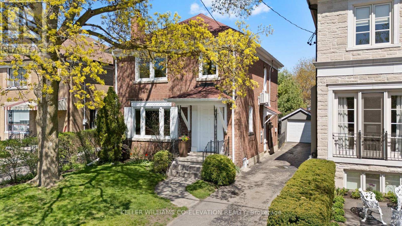 23 HUMBERVALE BOULEVARD, Toronto (stonegate-queensway), ON M8Y3P3