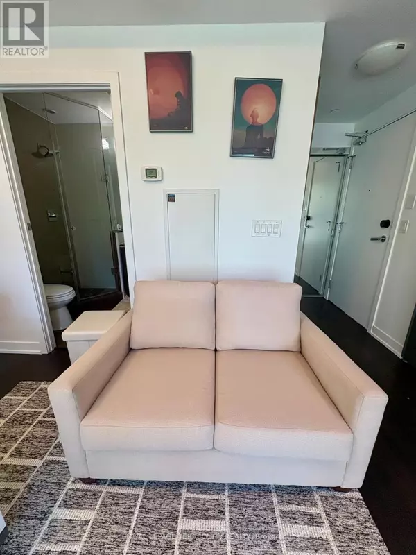 Toronto (high Park North), ON M6P0A2,1830 Bloor ST West #437