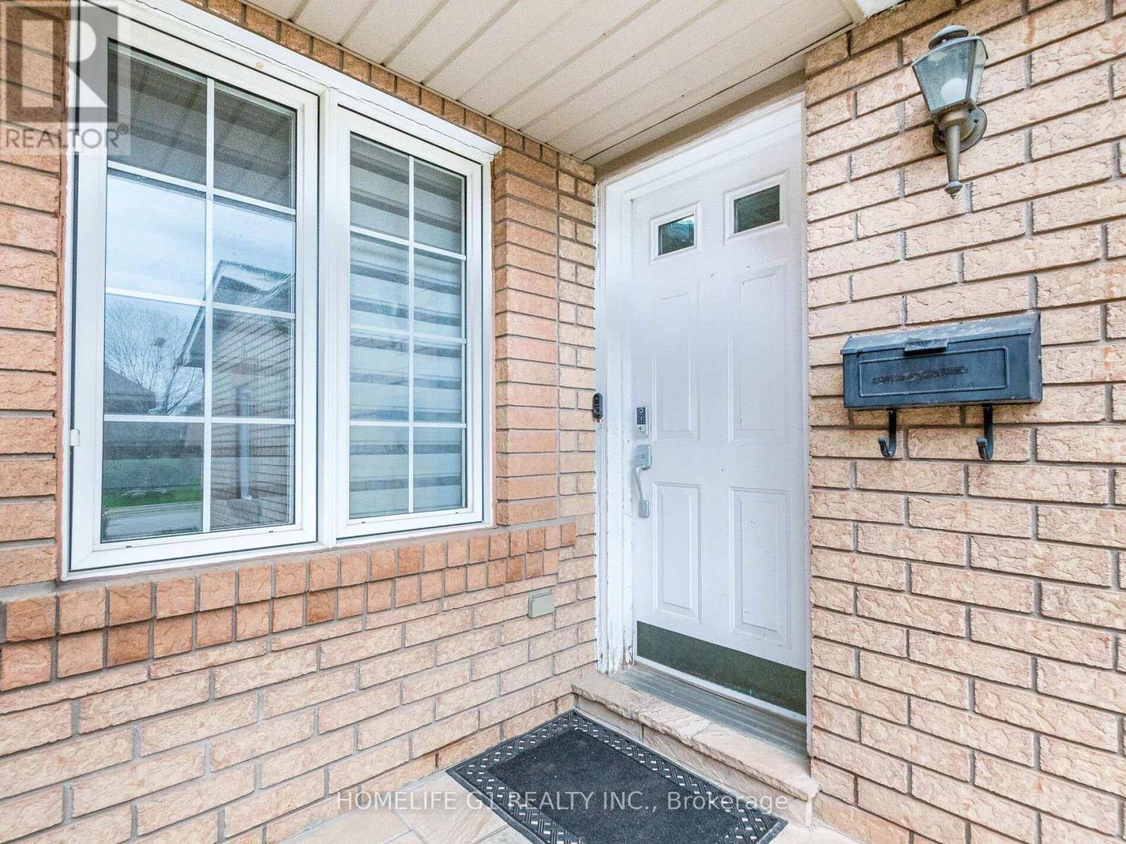 Brampton (snelgrove), ON L7A1J3,32 CREEKWOOD DRIVE