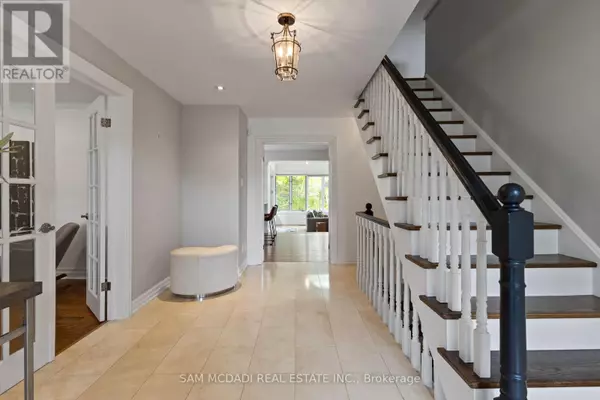 Mississauga (clarkson), ON L5J2R2,492 COUNTRY CLUB CRESCENT