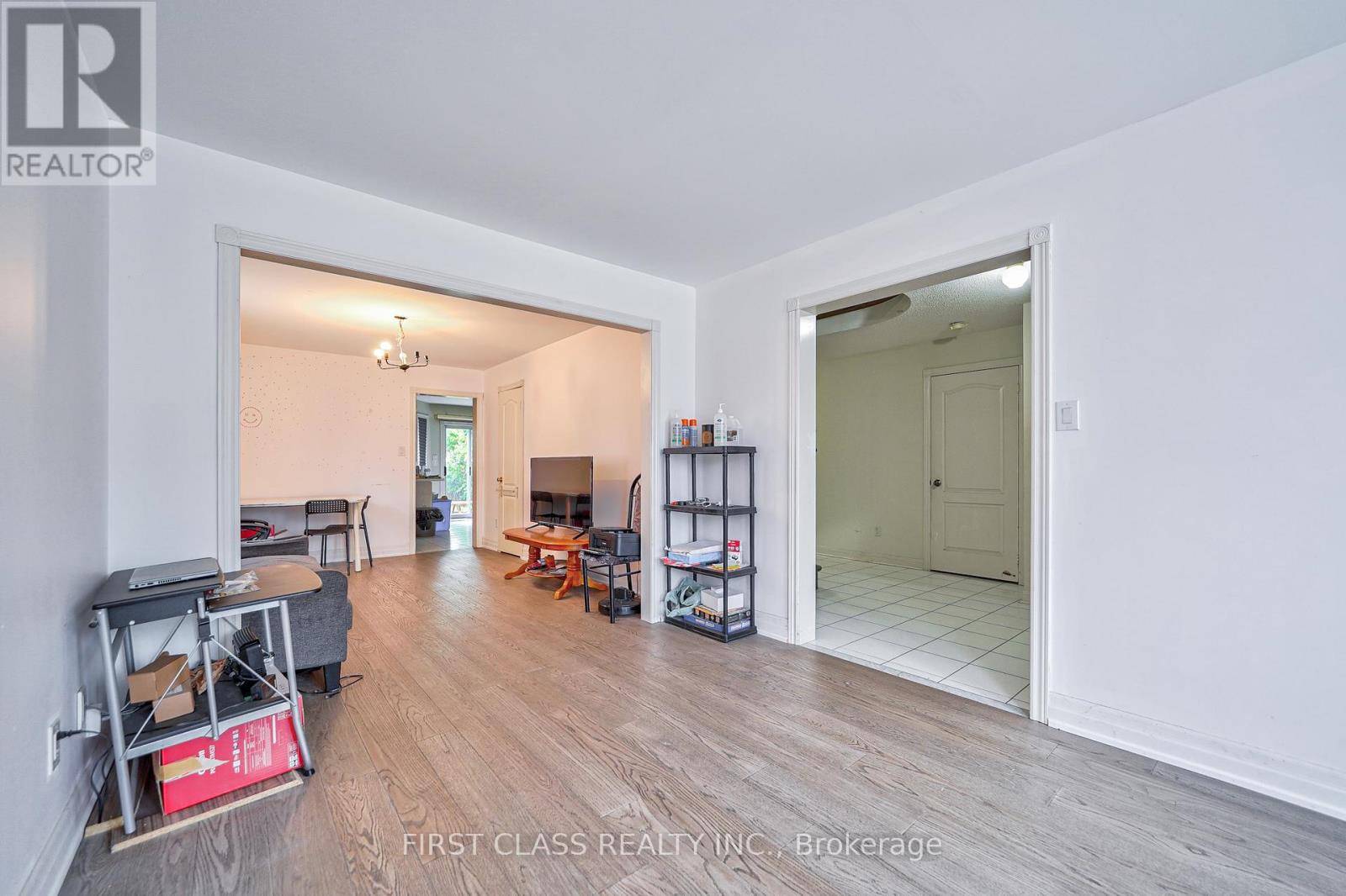 Mississauga (erin Mills), ON L5L5T7,3309 LOYALIST DRIVE