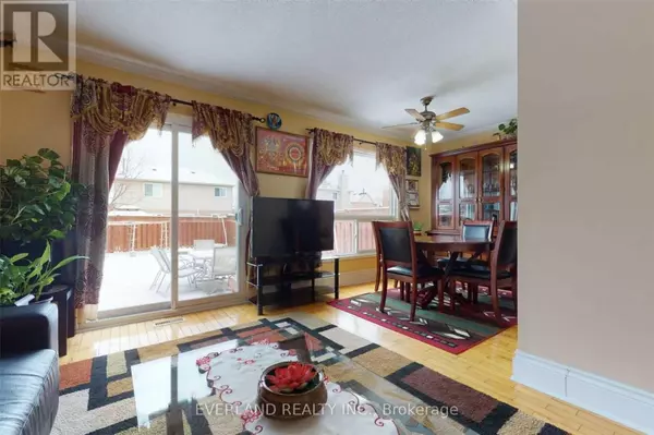 Brampton (fletcher's West), ON L6Y4T5,17 LETTY AVENUE