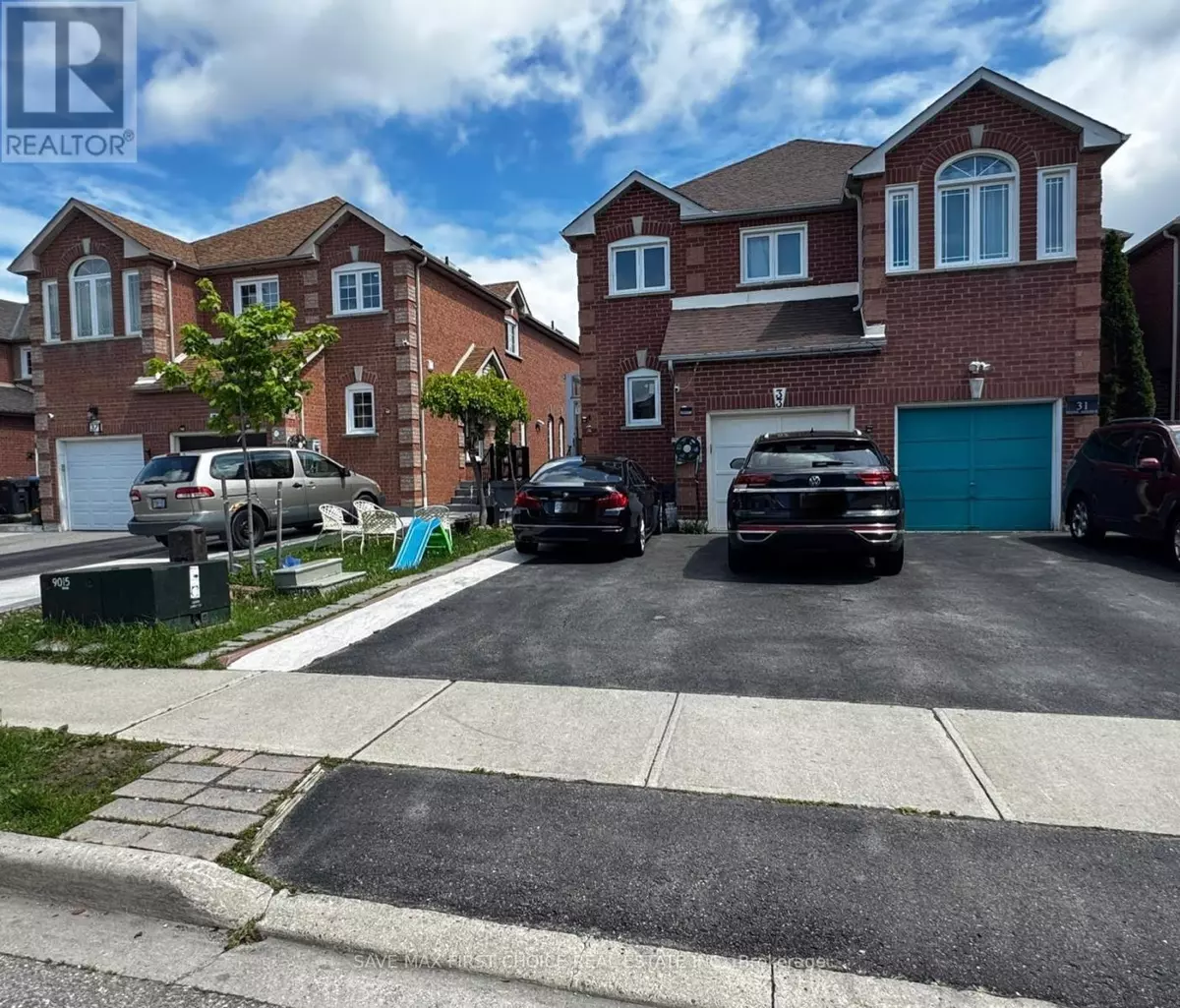 Brampton (fletcher's West), ON L6Y4X8,33 PIANE AVENUE