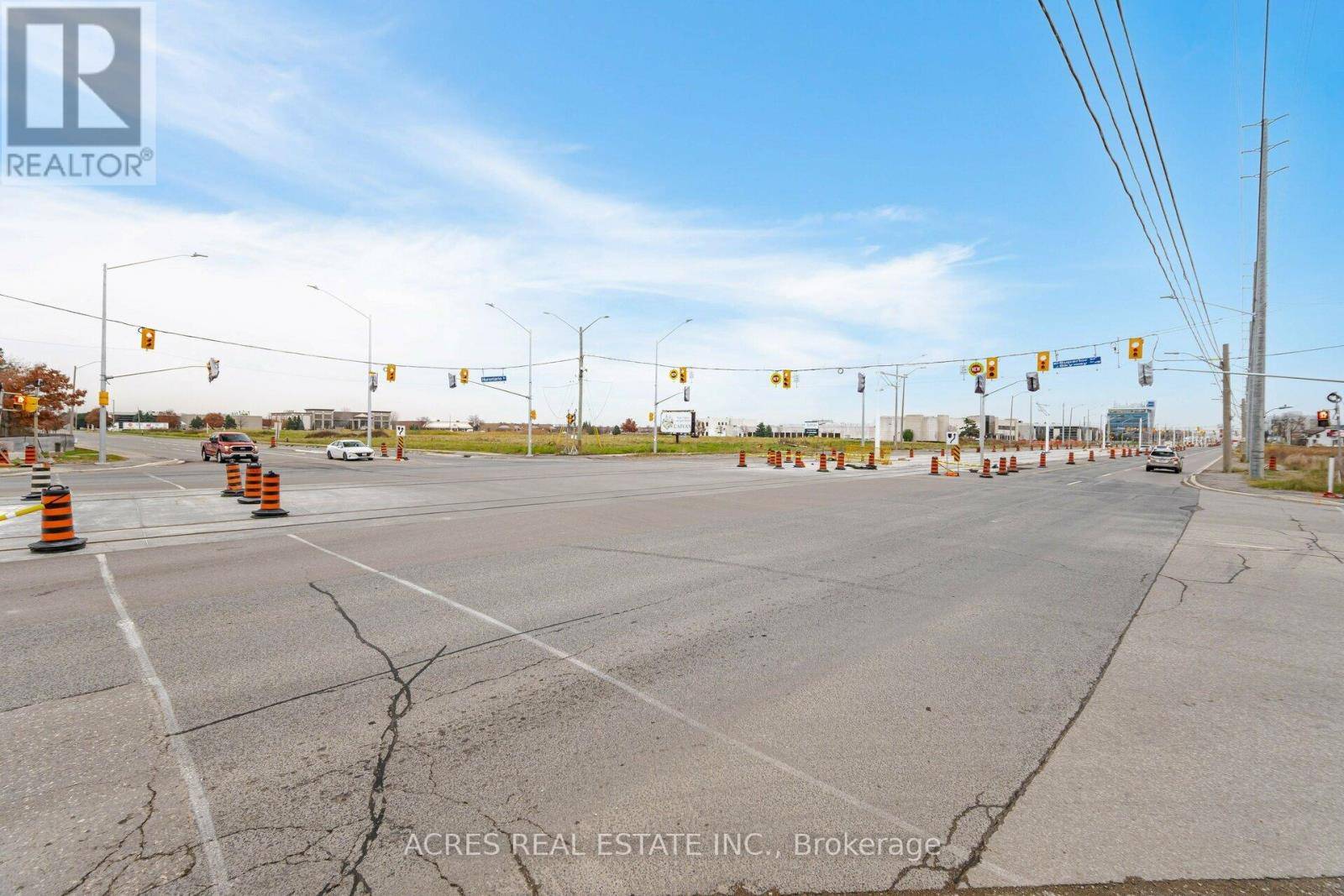 Mississauga (gateway), ON L5T2X9,70 SUPERIOR BOULEVARD