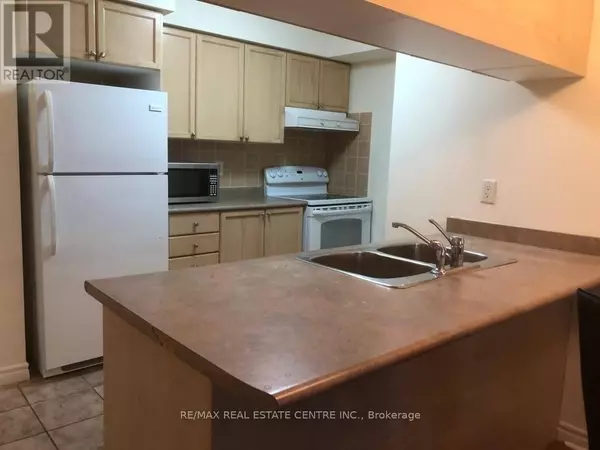 Mississauga (city Centre), ON L5B4M7,3880 Duke Of York BLVD #2409