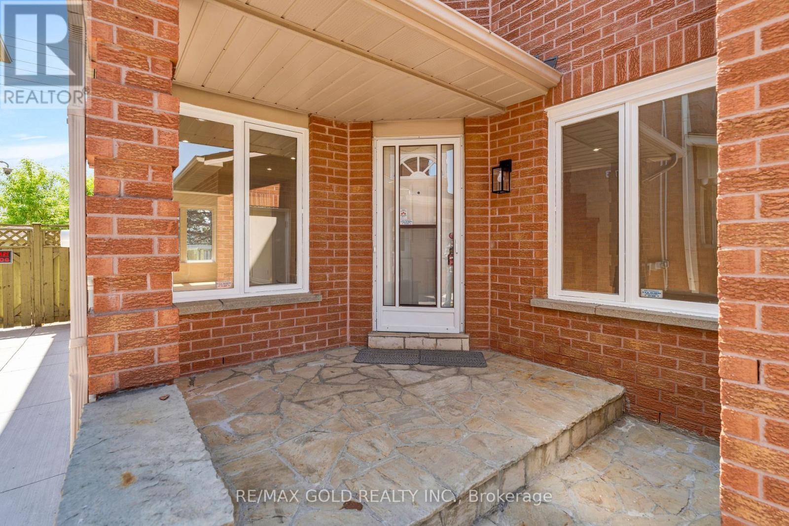 Brampton (northwood Park), ON L6X3Z9,78 CANDY CRESCENT