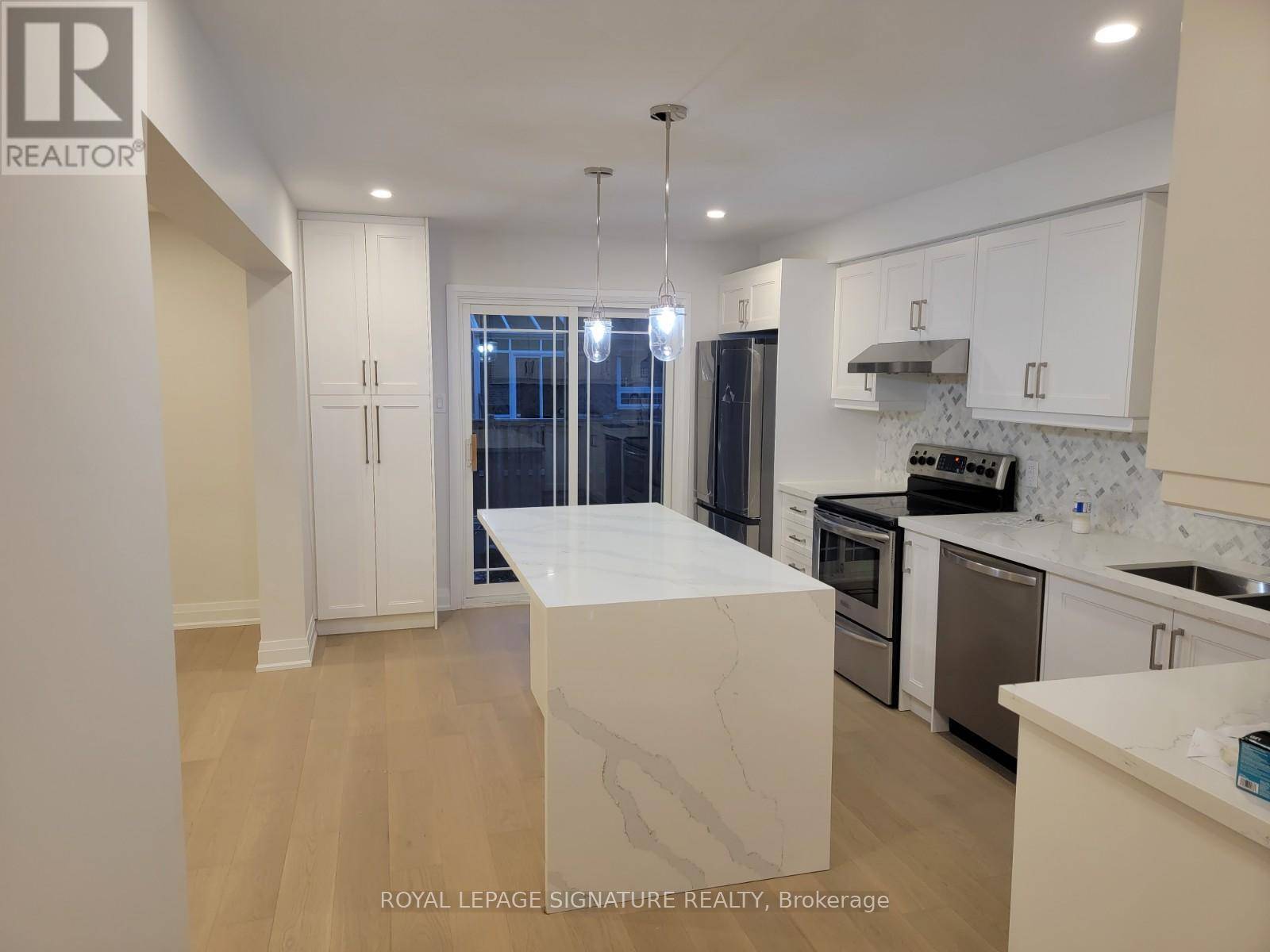 Mississauga (lisgar), ON L5N6E3,6429 Longspur RD #Upper