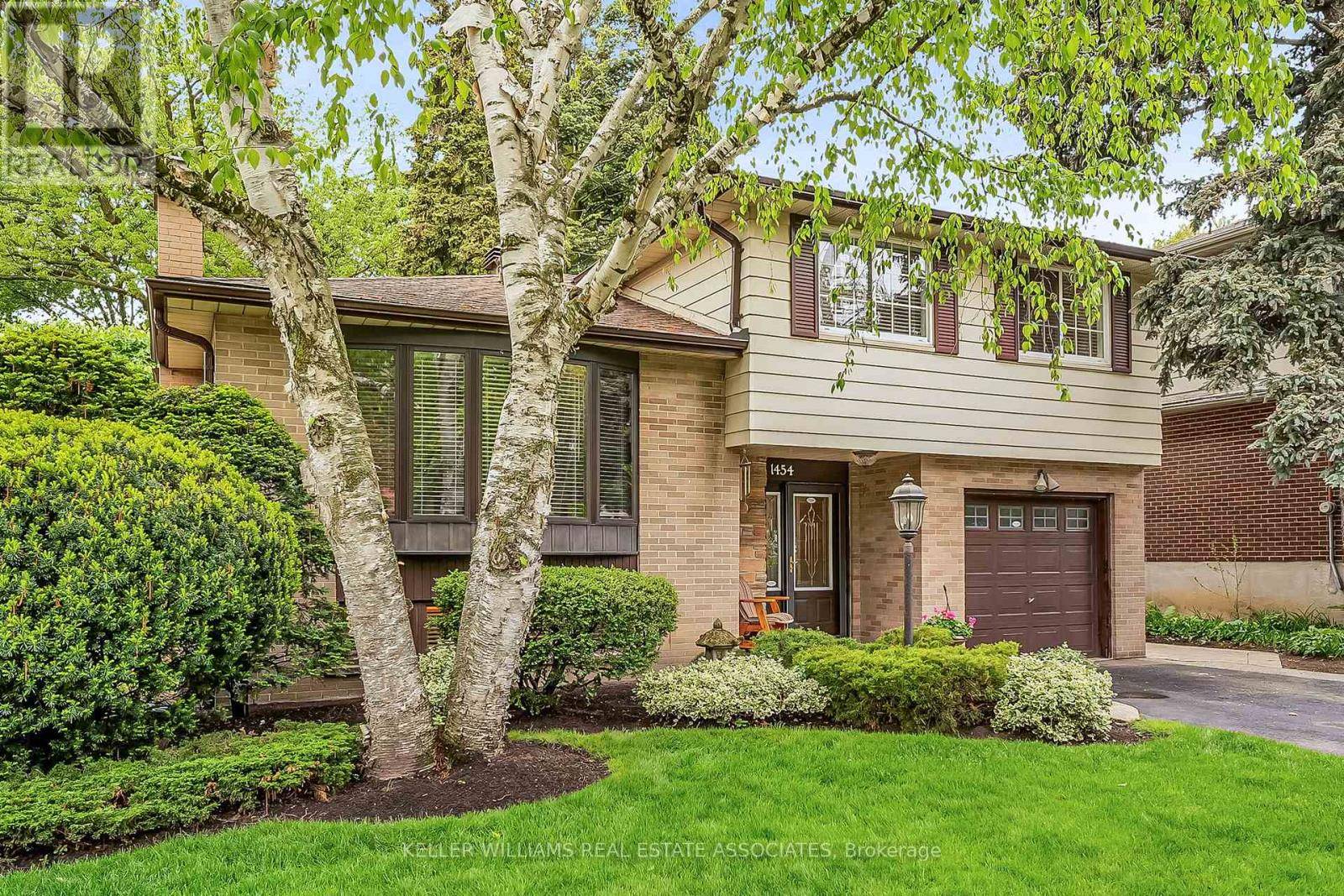 Mississauga (mineola), ON L5G4B7,1454 LEDA AVENUE