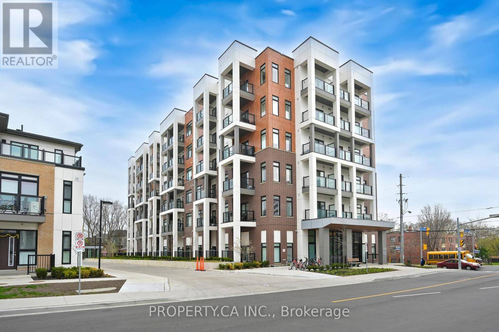 165 Canon Jackson DR West #514, Toronto (beechborough-greenbrook), ON M6M0C4