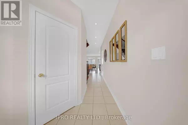 Brampton (sandringham-wellington), ON L6R3N4,51 LORENZO CIRCLE