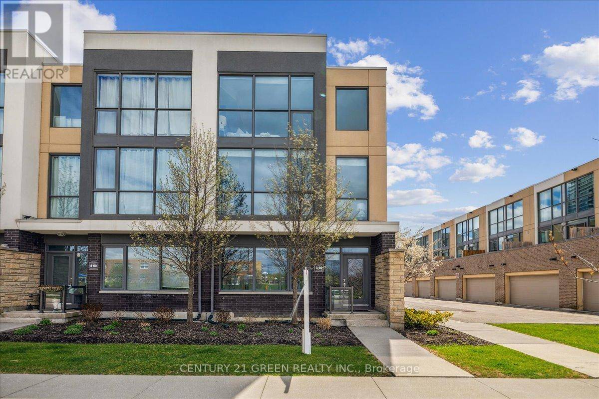 Mississauga (hurontario), ON L5R0E9,90 Little Creek RD #9
