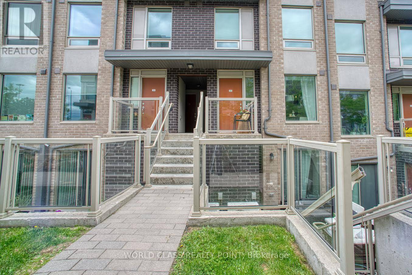 7 Applewood LN East #221, Toronto (etobicoke West Mall), ON M9C0C1