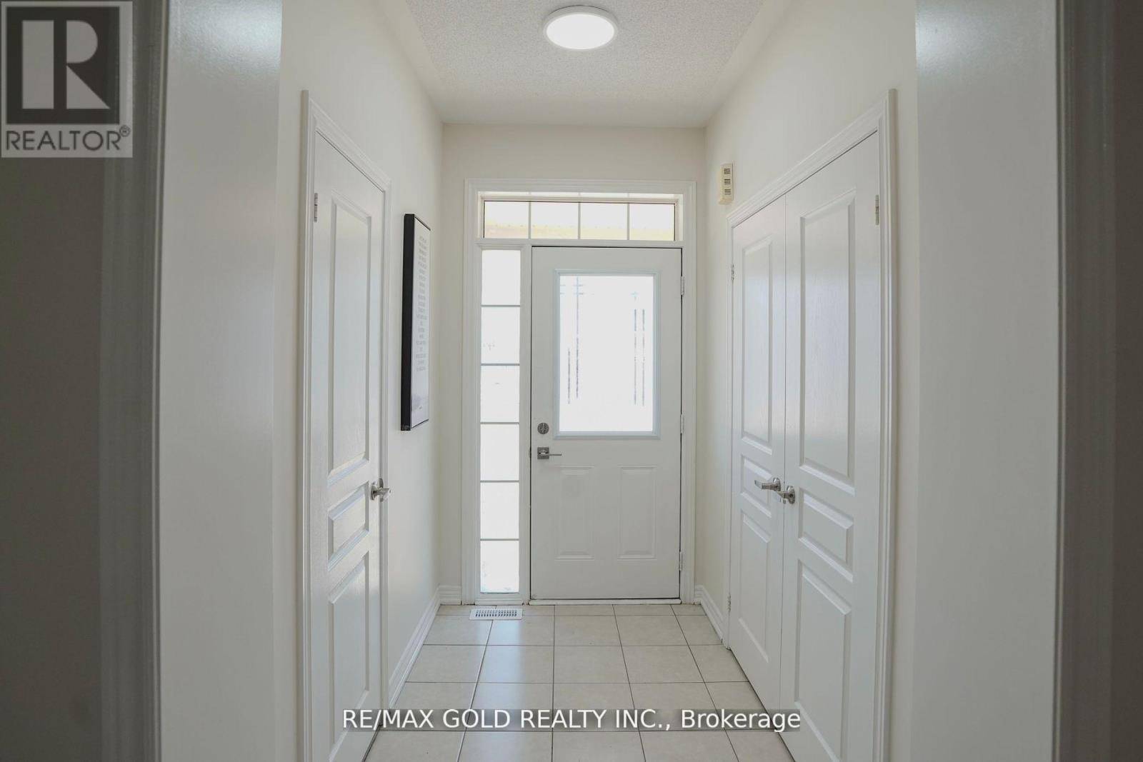 Brampton (northwest Brampton), ON L7A0G4,4 BILBY STREET