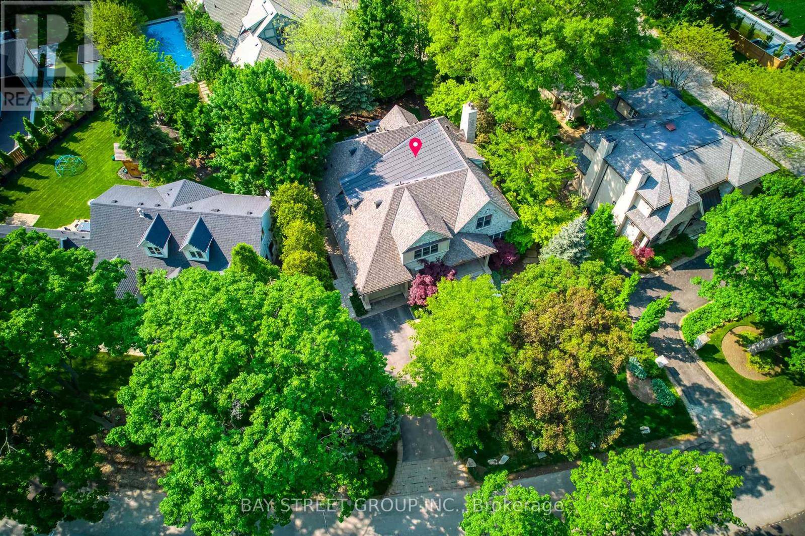 Oakville (mo Morrison), ON L6J2C2,1049 CEDAR GROVE BOULEVARD