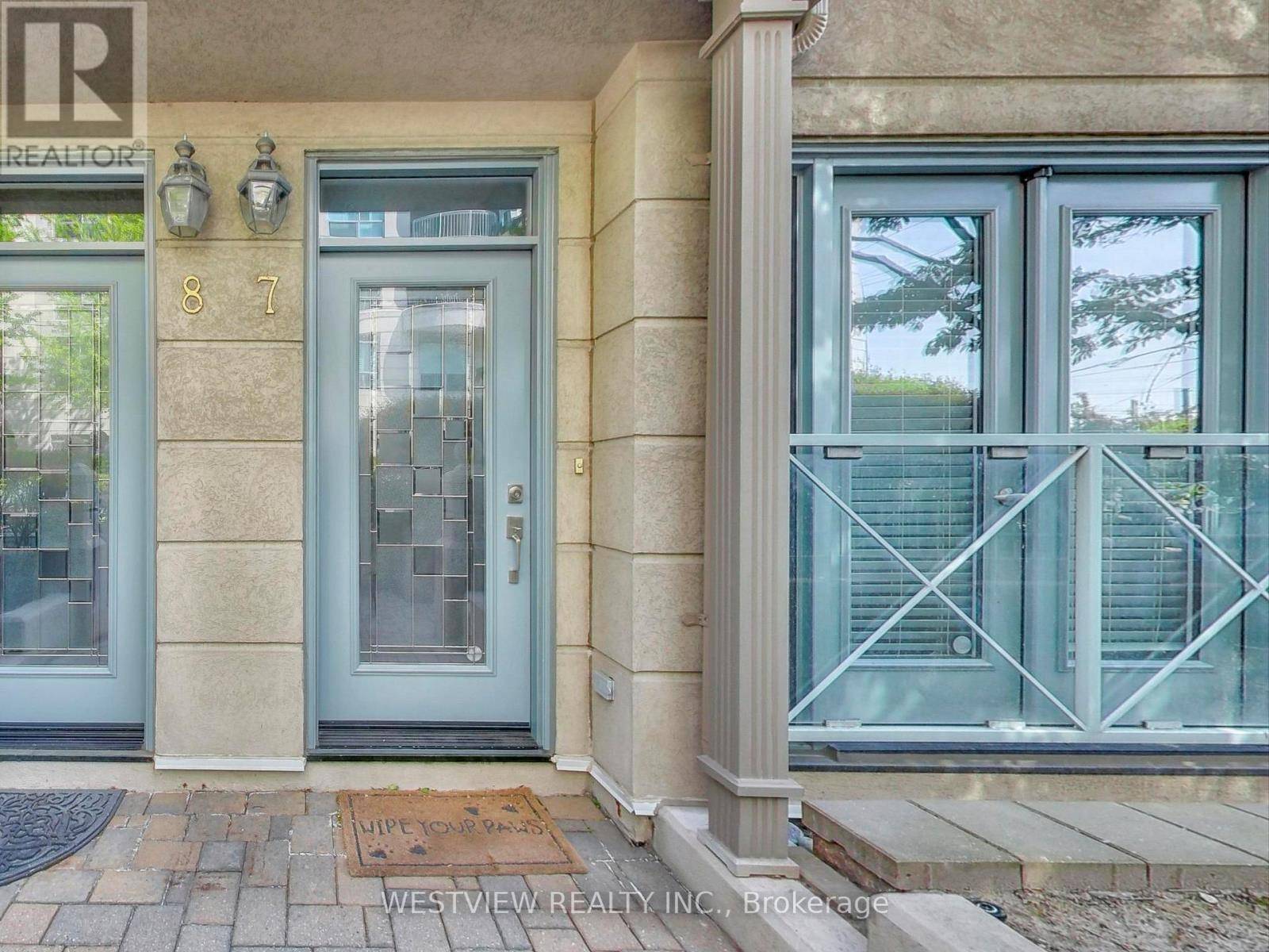 Toronto (mimico), ON M8V4B2,2111 Lake Shore BLVD West #TH7