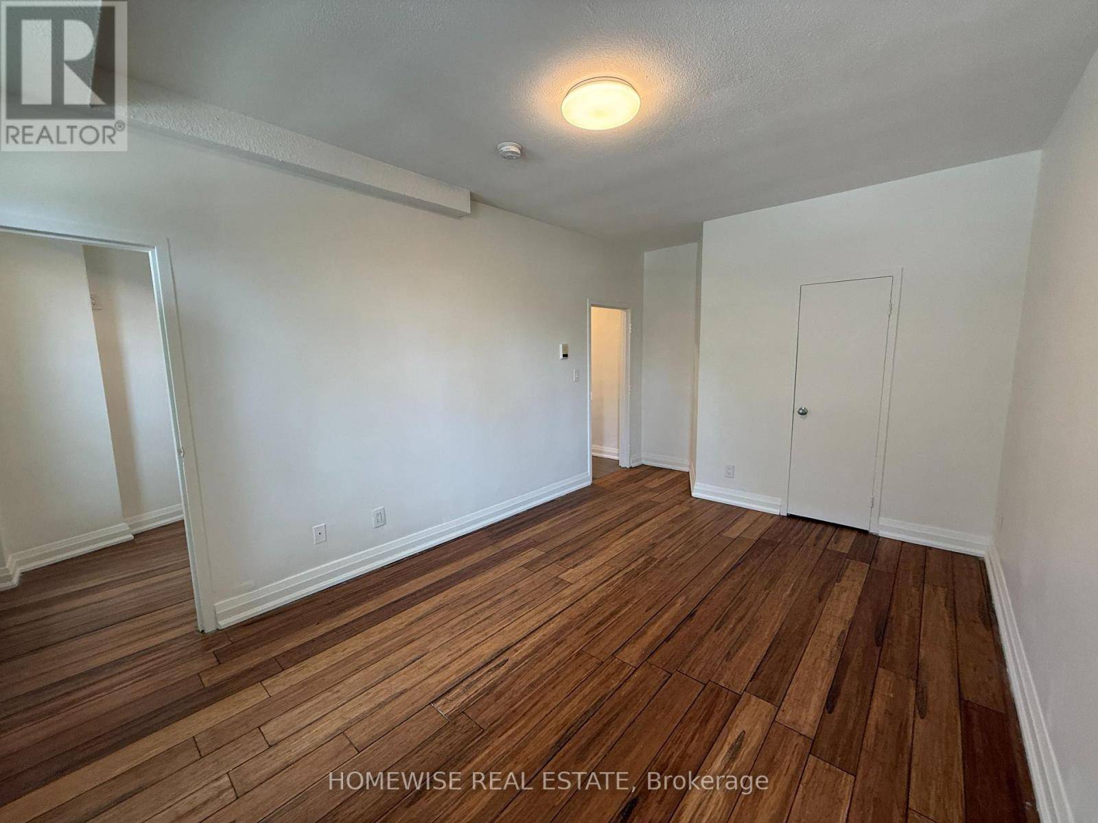 Toronto (south Parkdale), ON M6K3B7,1 Triller AVE #106