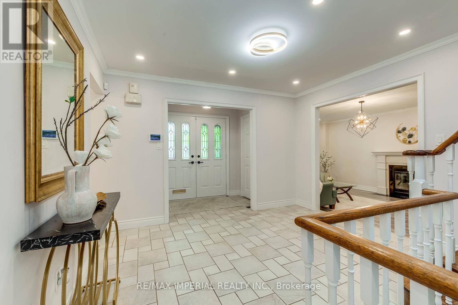 Oakville (fd Ford), ON L6J6K5,341 ACACIA COURT