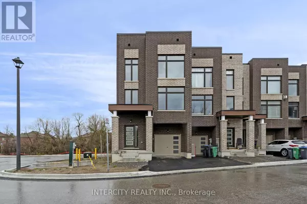 42 QUEENPOST DRIVE, Brampton (credit Valley), ON L6Y6L2