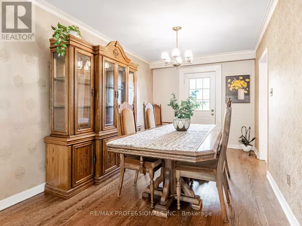 Toronto (west Humber-clairville), ON M9W3E4,281 JEFFCOAT DRIVE