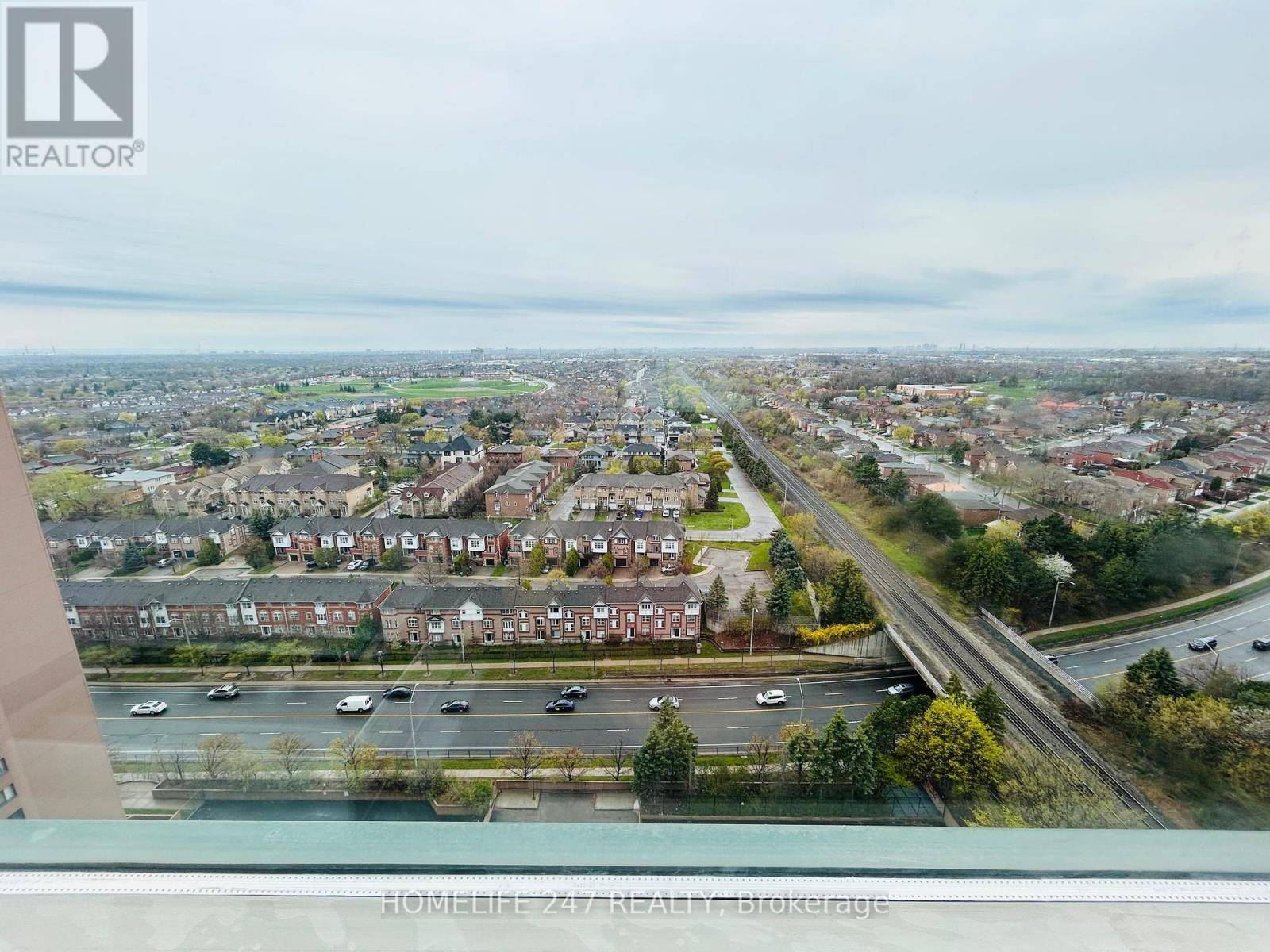 135 Hillcrest AVE #2209, Mississauga (cooksville), ON L5B4B1