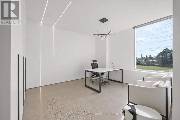 Mississauga (dixie), ON L4Y0G4,1185 Queensway East East #8A