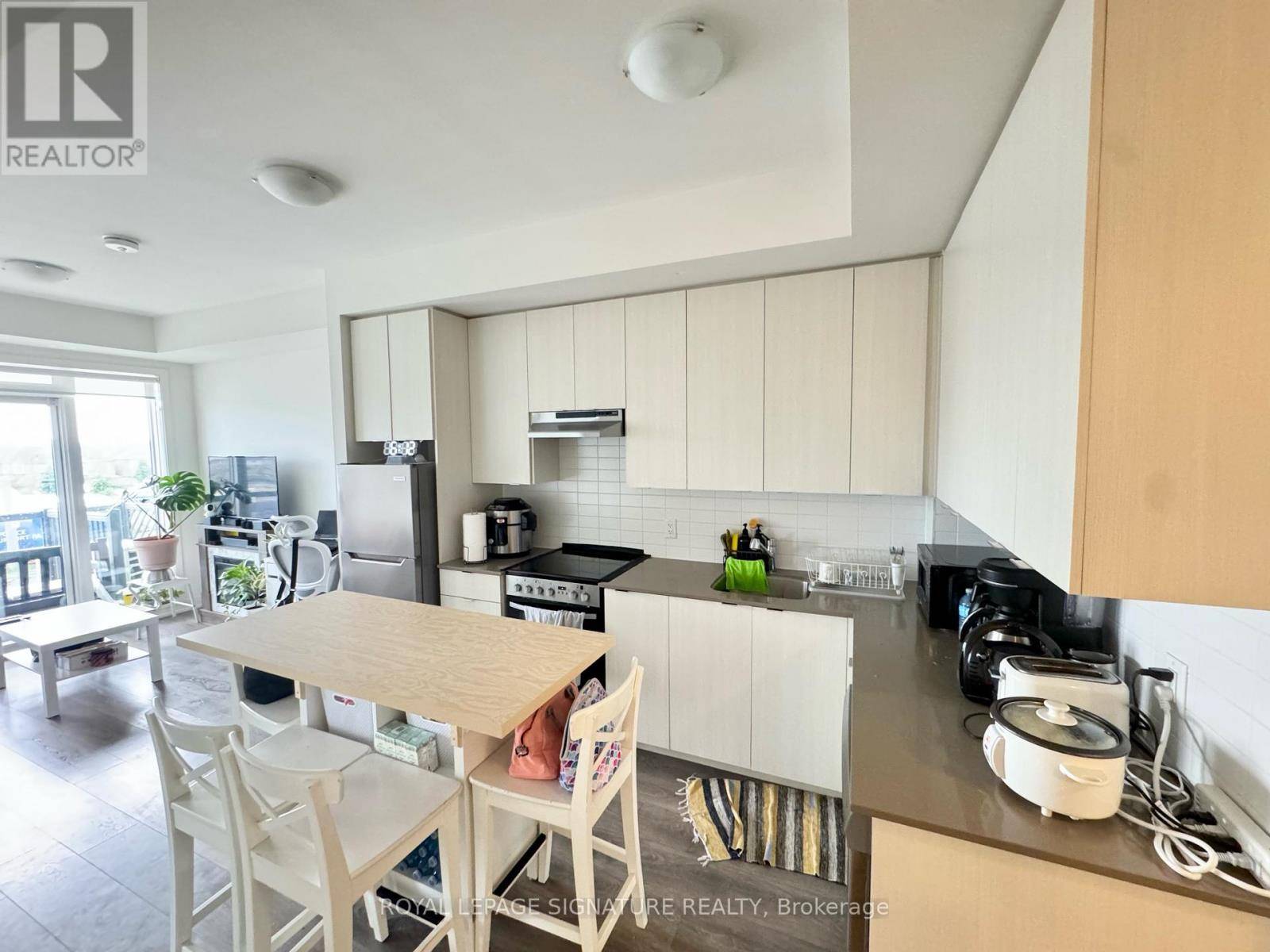 Brampton (bram West), ON L6Y6J1,58 Sky Harbour DR #312