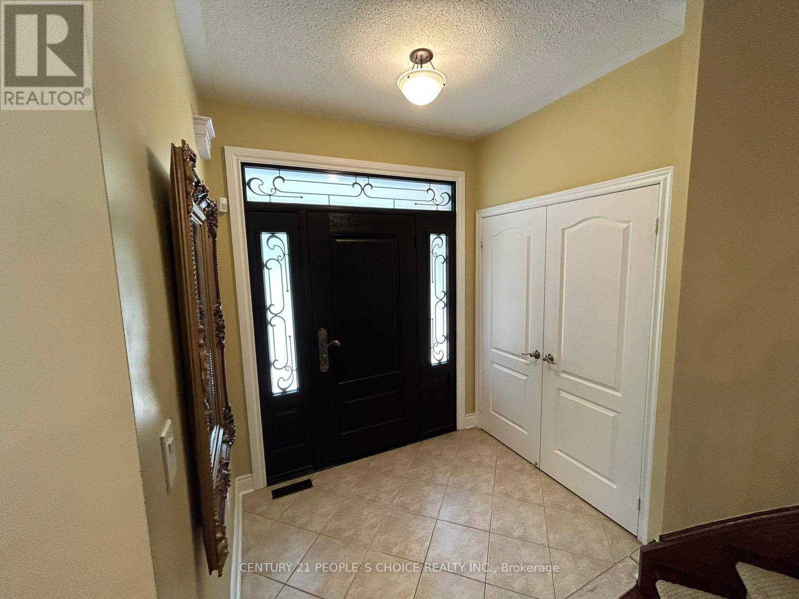 Brampton (vales Of Castlemore North), ON L6P1W4,128 MOUNT ROYAL CIRCLE