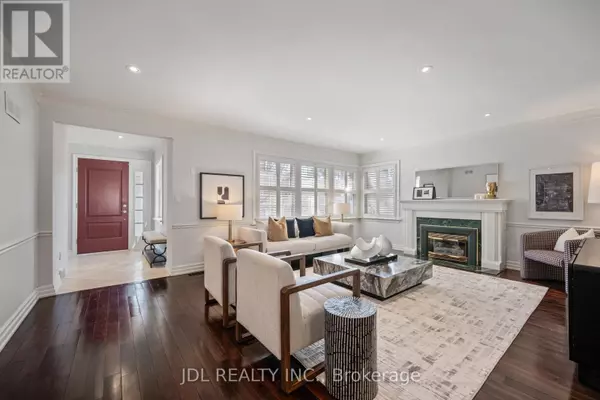 Oakville (mo Morrison), ON L6J2L5,1207 LINBROOK ROAD