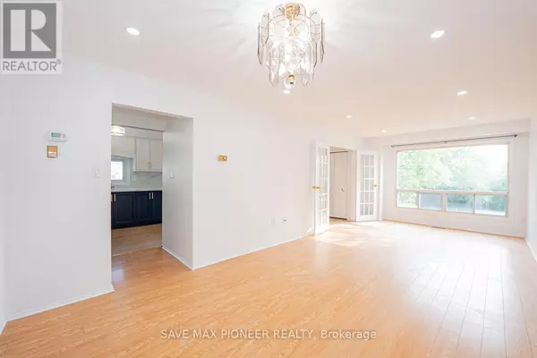 Brampton (brampton North), ON L6V2Z3,122 CENTRE STREET N