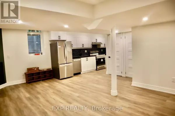 Oakville (wt West Oak Trails), ON L6M4A5,1300 Ridgebank DR #LOWER