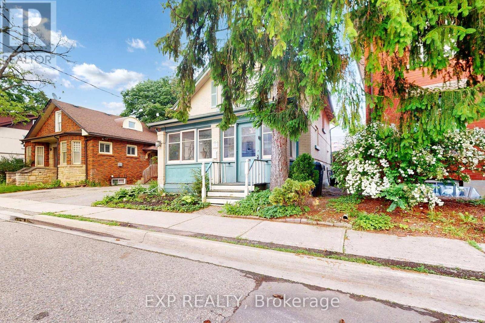 Brampton (downtown Brampton), ON L6X1J2,7 DAVID STREET