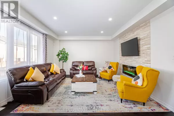 Brampton (northwest Brampton), ON L7A4G5,13 FENCHURCH DRIVE