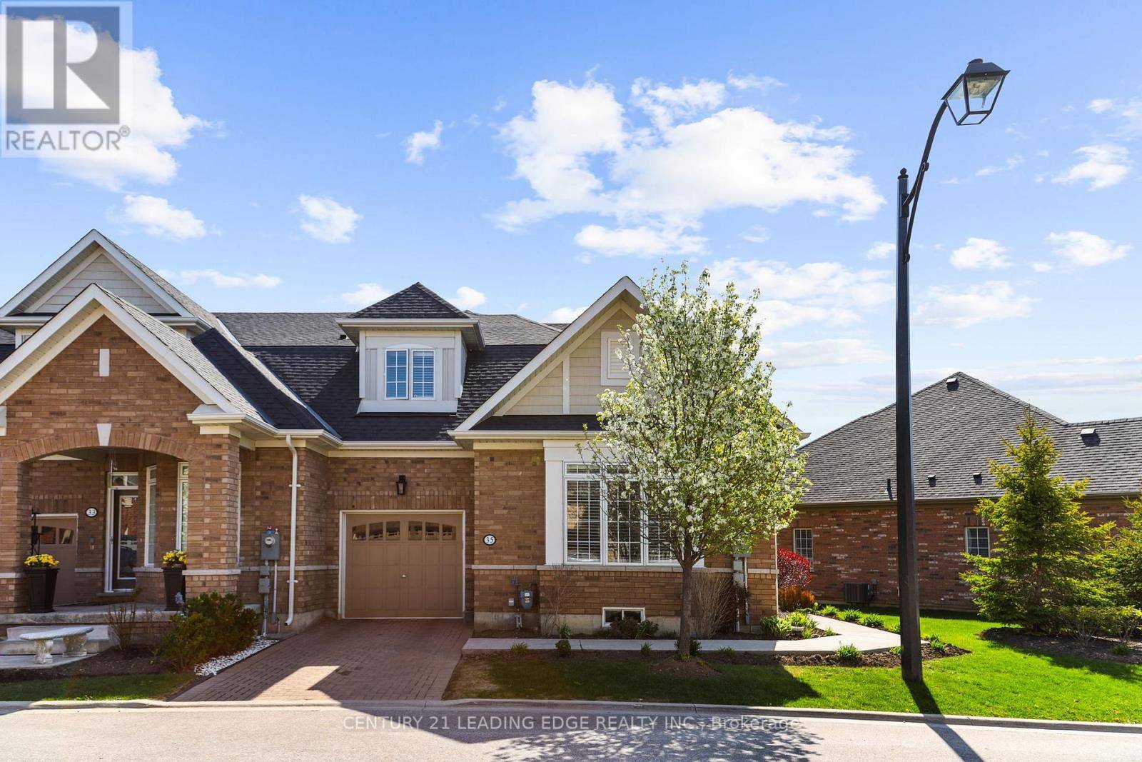Brampton (sandringham-wellington), ON L6R3Z6,35 LOBELIA STREET