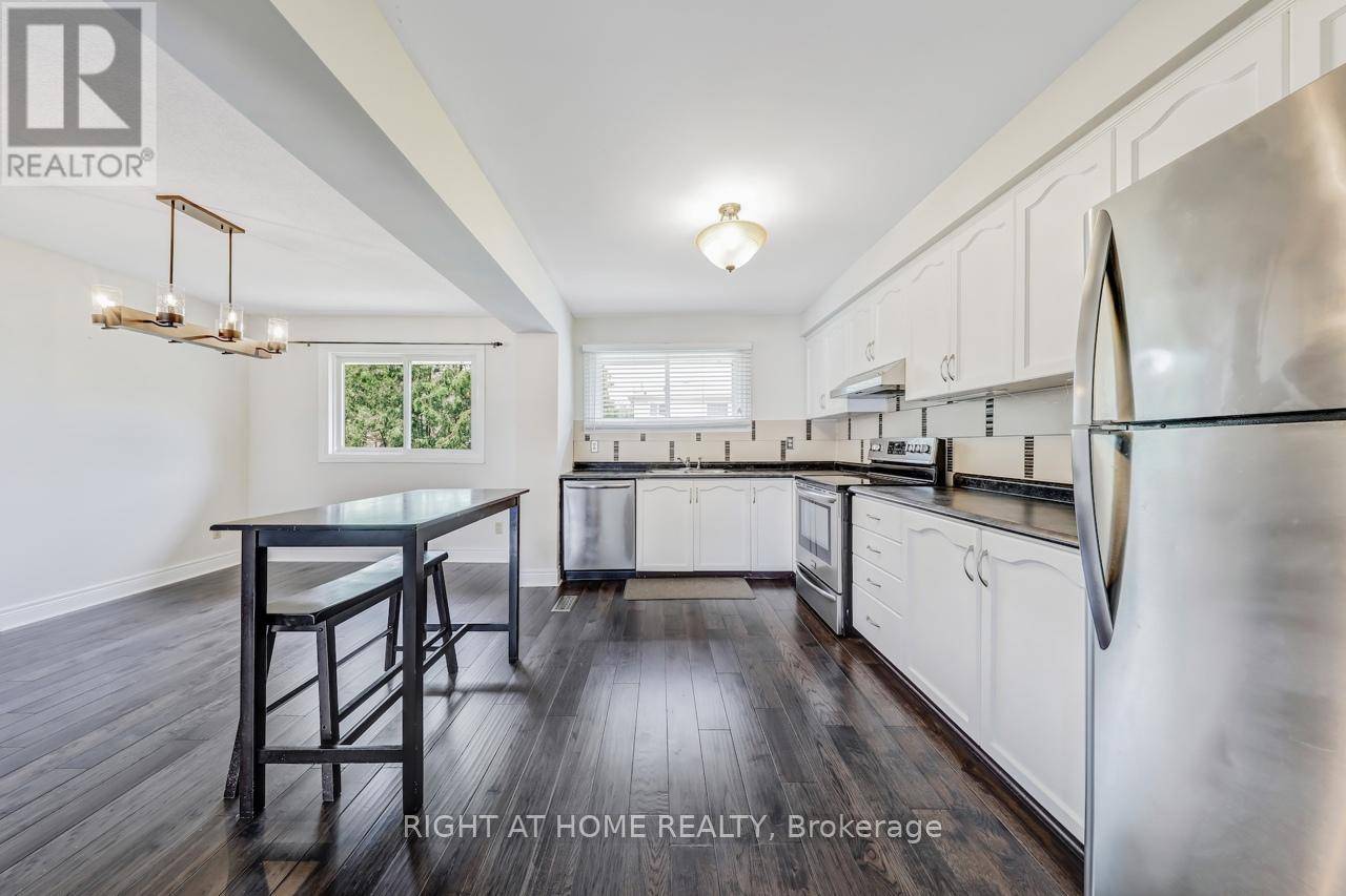 Brampton (central Park), ON L6S3J9,9 Ashton CRES #9