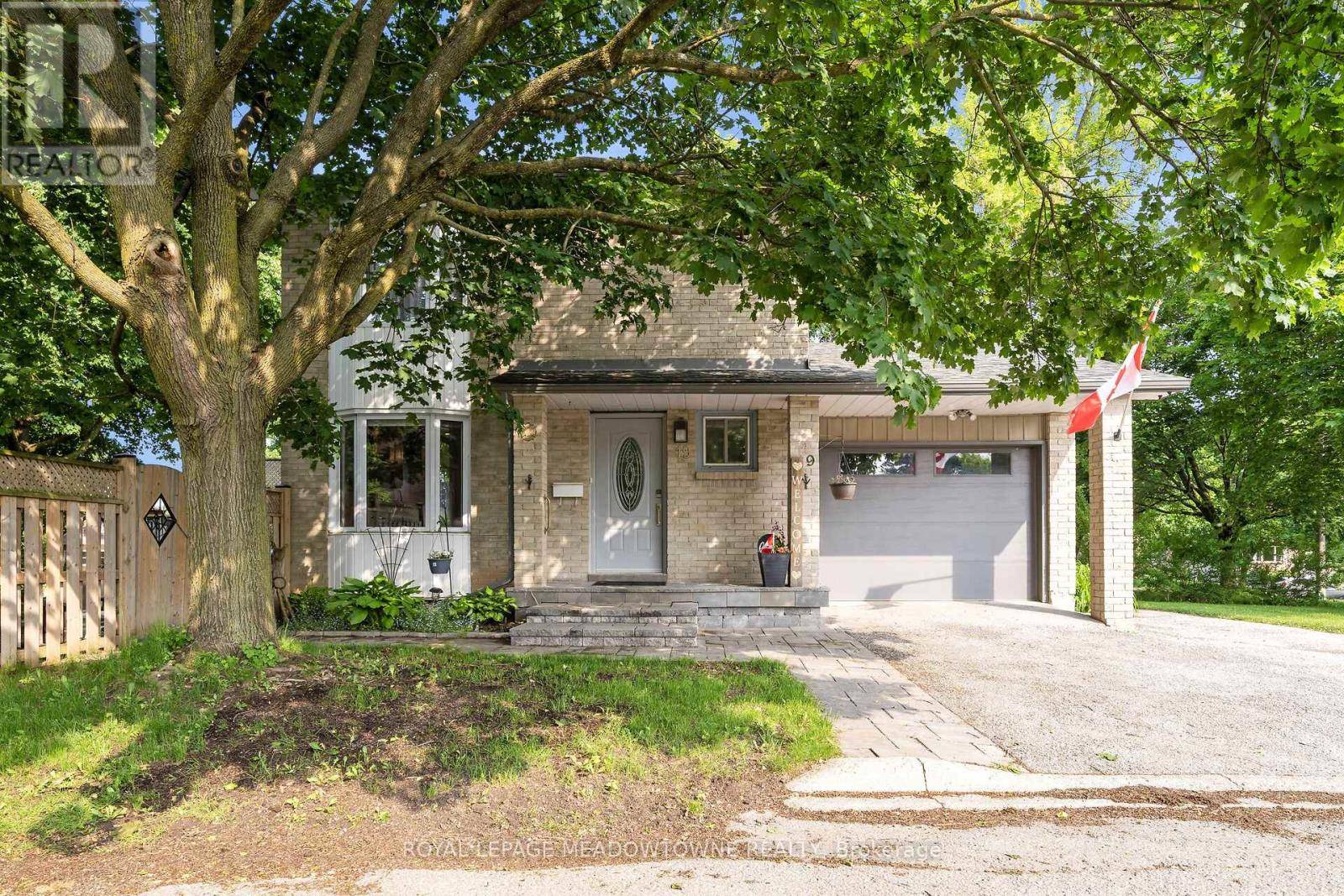 Halton Hills (ac Acton), ON L7J2V9,19 RANSOM STREET