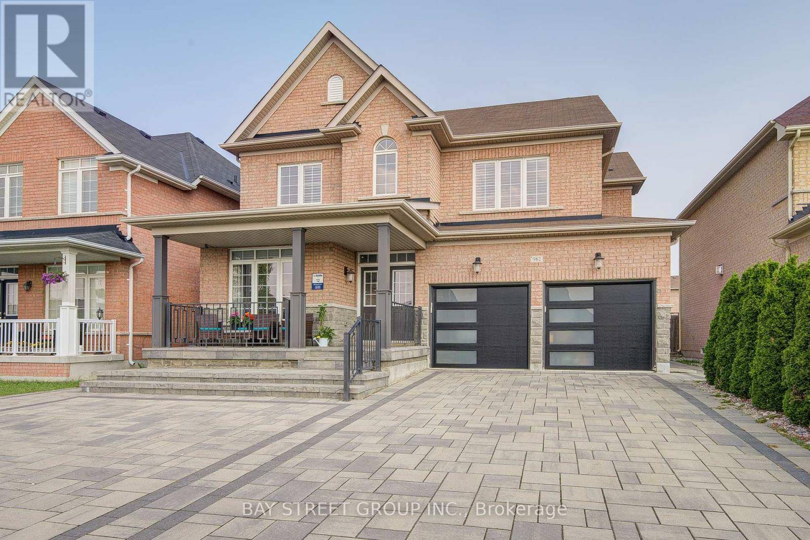 Mississauga (east Credit), ON L5V0C5,982 BRISTOL ROAD W