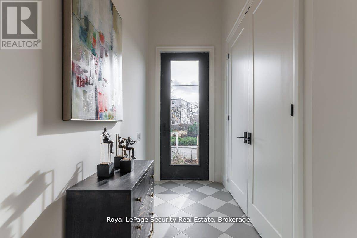 Toronto (briar Hill-belgravia), ON M6B1K9,MAIN AND UPPER - 604 RIDELLE AVENUE