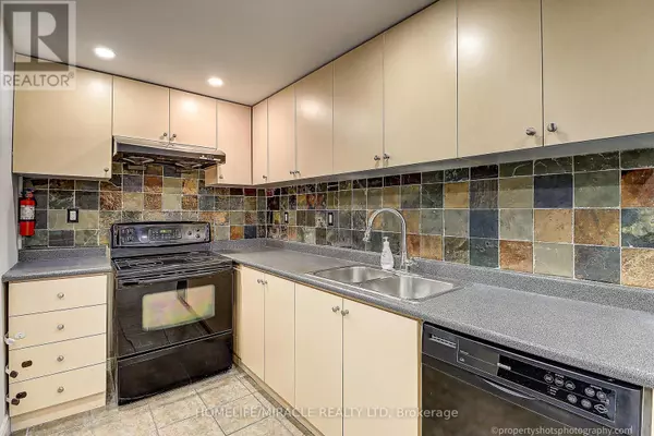 Brampton (heart Lake East), ON L6Z1M4,4 RICHVALE DRIVE
