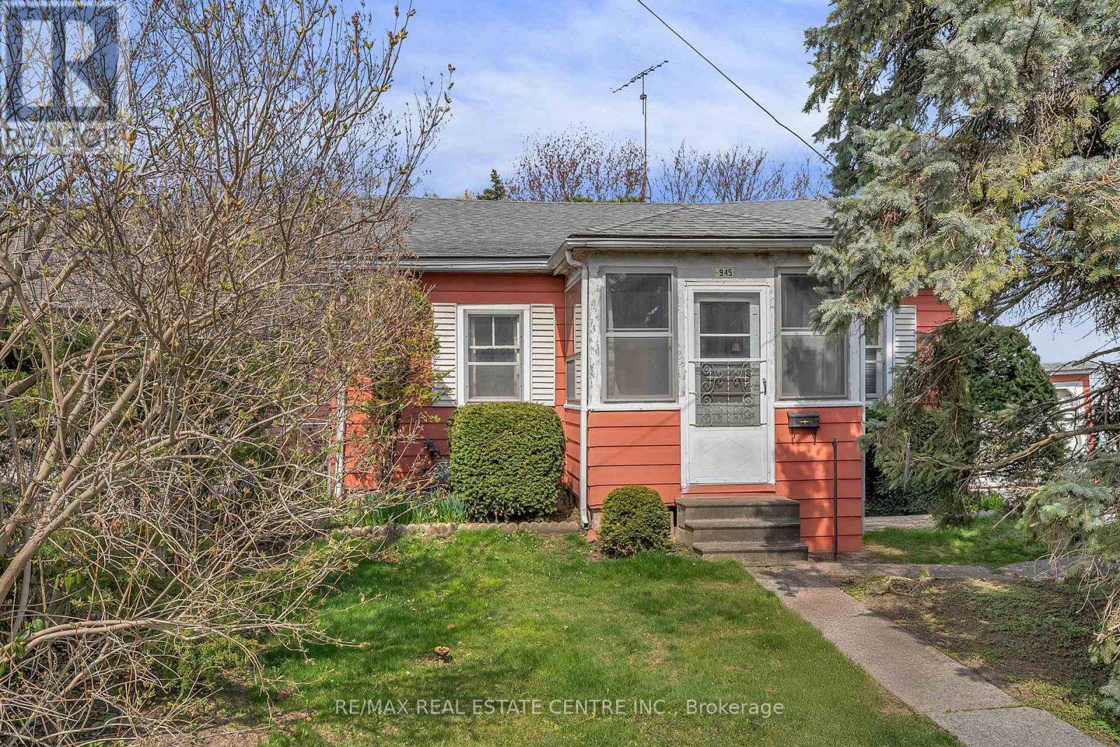 945 BEECHWOOD AVENUE, Mississauga (lakeview), ON L5G4E3