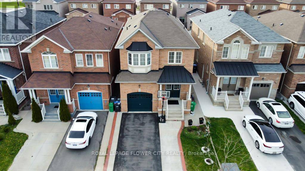 8 WASHBURN ROAD, Brampton (bram East), ON L6P3V7