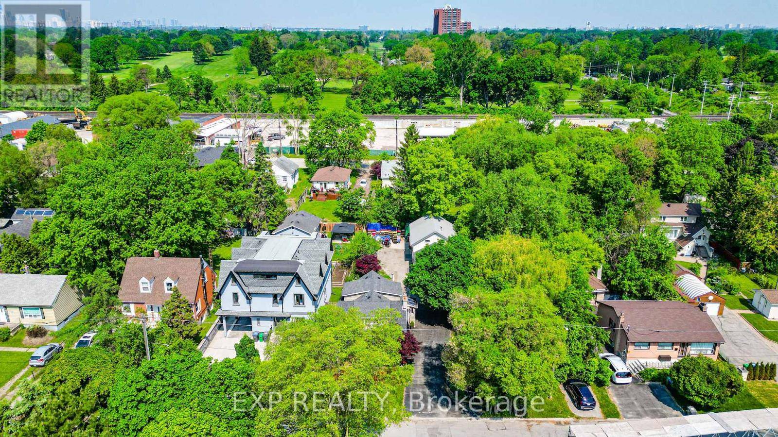 Mississauga (lakeview), ON L5E1J3,1331 ST. JAMES AVENUE