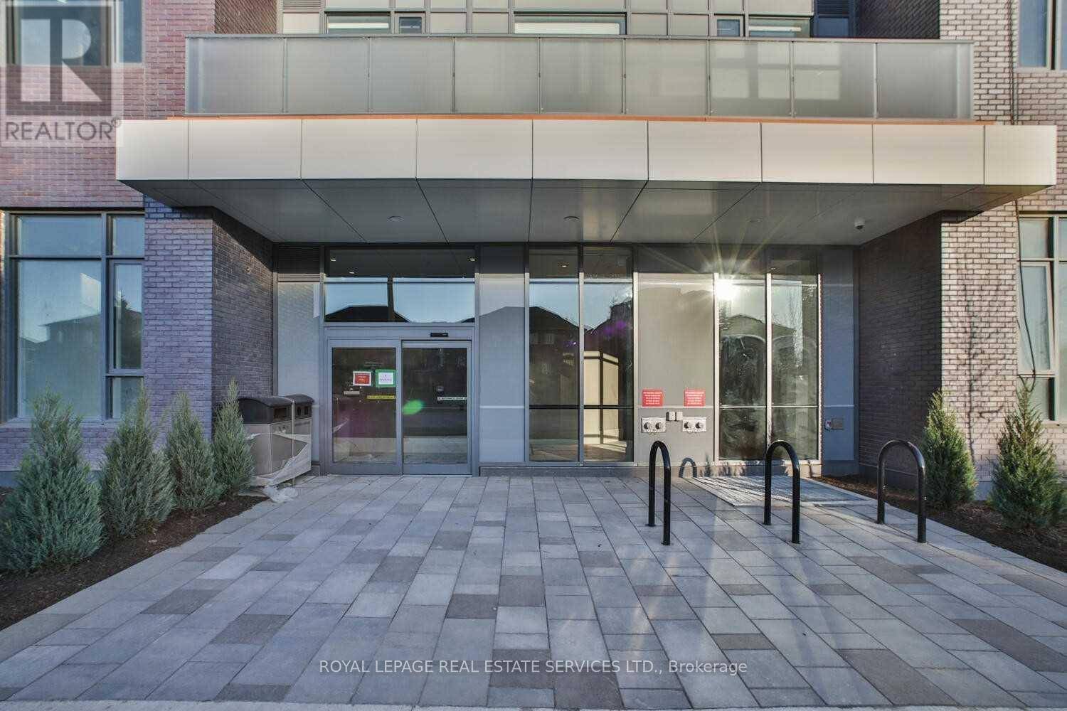Mississauga (hurontario), ON L4Z0C6,8 Nahani WAY East #1622