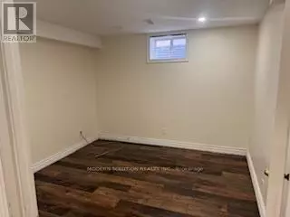 Mississauga (lorne Park), ON L5H4M4,661 MERLOT COURT